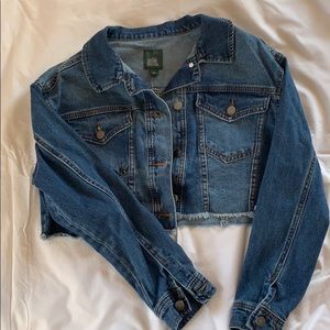 Cropped denim jacket